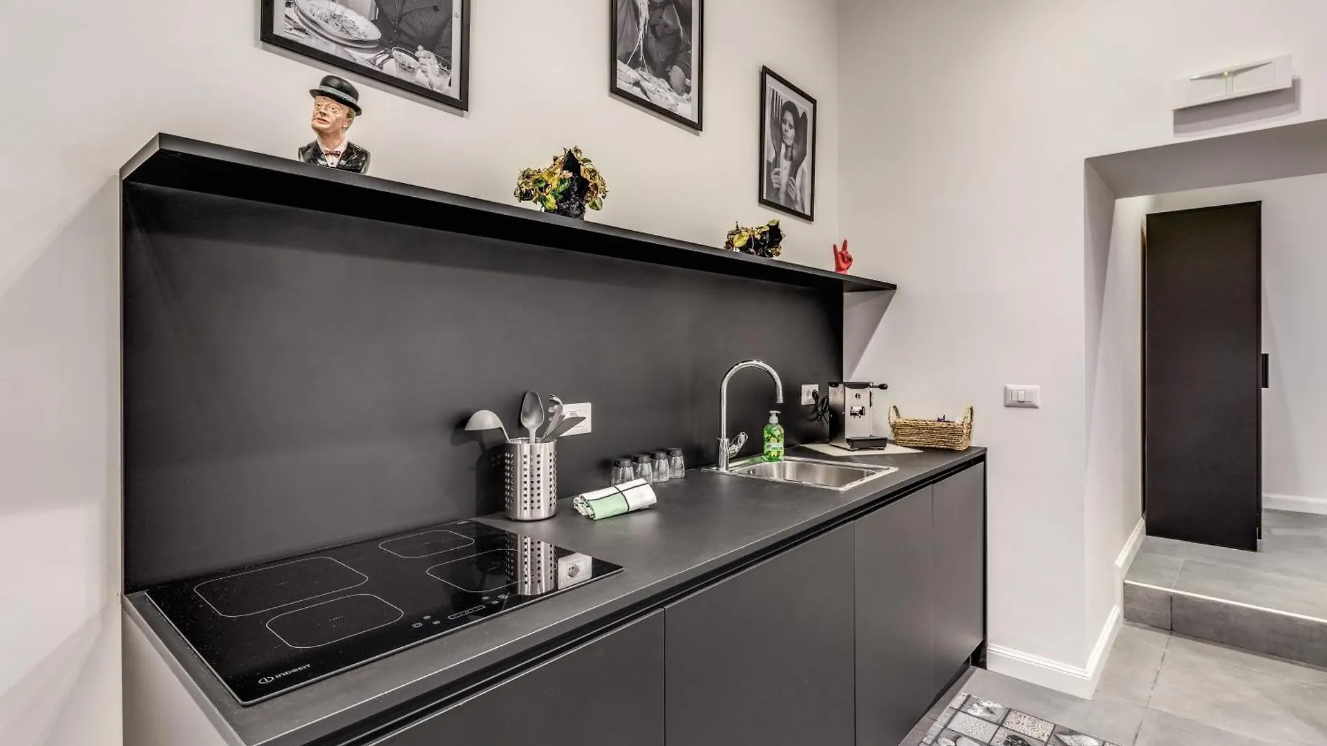 Casa Kamilla Napoli Apartment  Naples