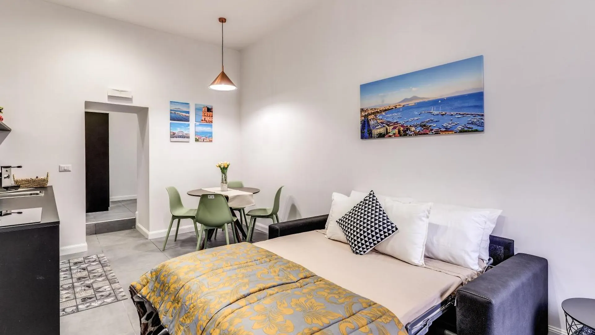 Casa Kamilla Napoli contacts